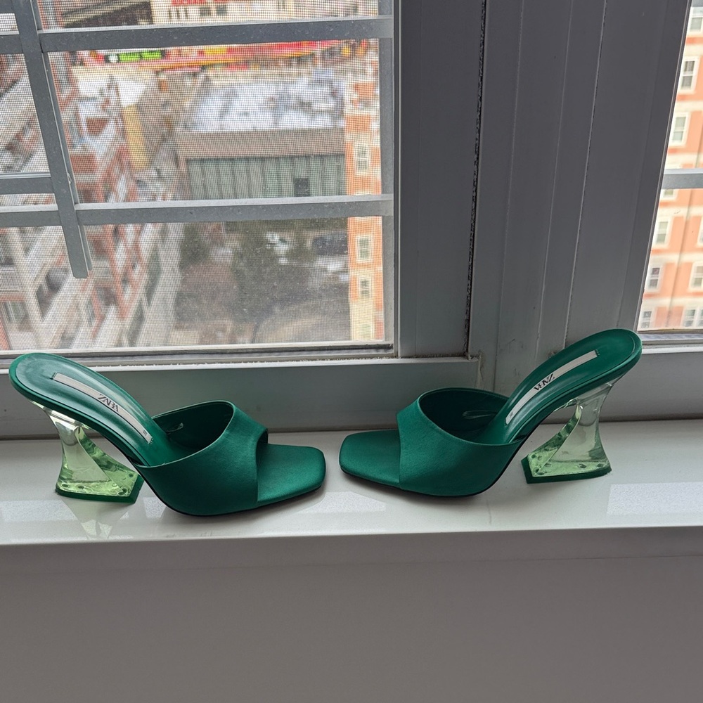 Zara Emerald Green Women's Mules - Picture 3 of 3